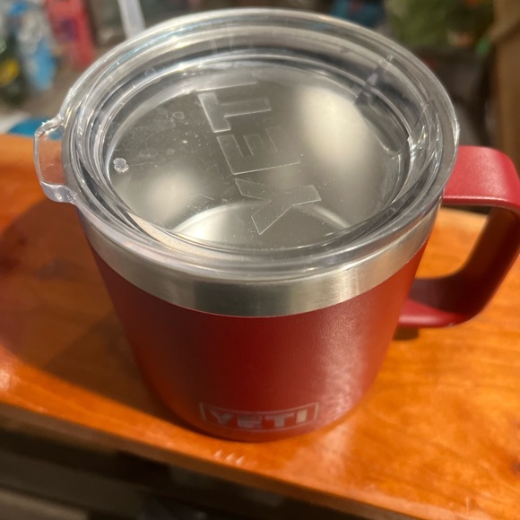Yeti Crimson Mug with Handle - Picture 2 of 3